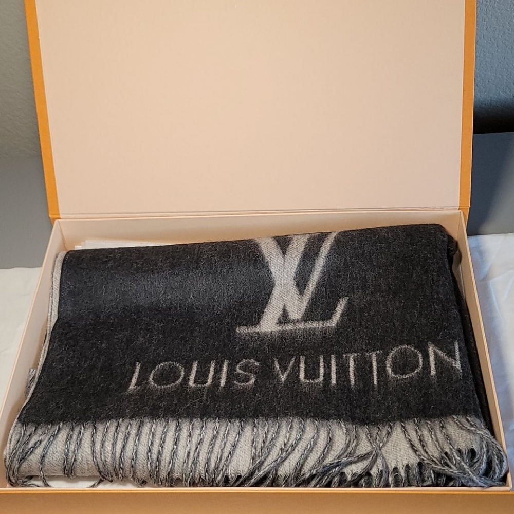 Louis Vuitton Scarf